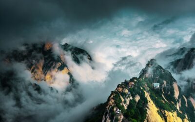 A Full Guide to Climbing Mount Hua Shan in Xi’an