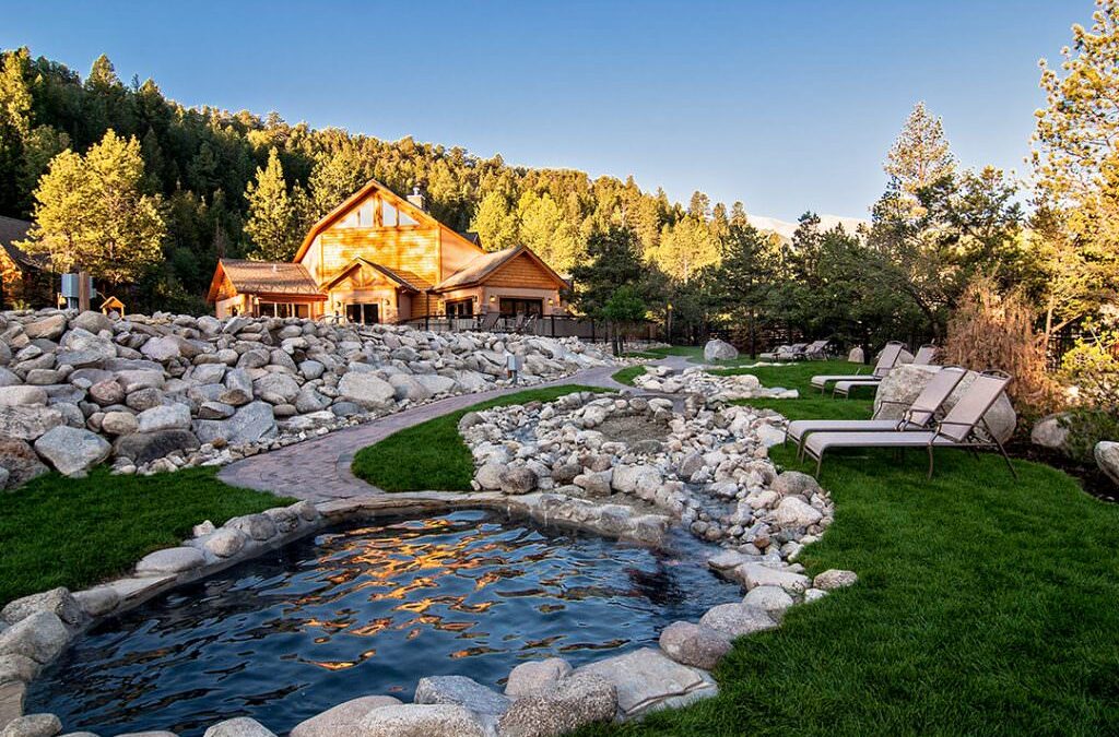 4 of My Favorite Hot Springs In Colorado You Need To Visit