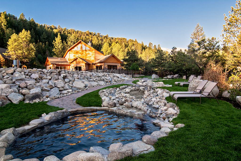 4 of My Favorite Hot Springs In Colorado You Need To Visit