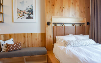 Kinship Landing: Where Cozy Traveler Hotel & Local Meeting Place Intersect